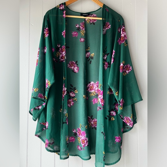TORRID Sheer Floral Forest Green Kimono Top Feminine Flowy Cover Up Coquette 1/2 - Picture 1 of 7